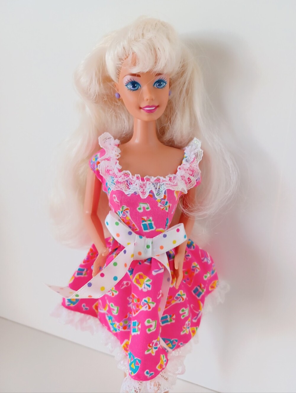 Vintage Barbie Fashion Doll In Pink Multicolor Design Dress Toy Collectile